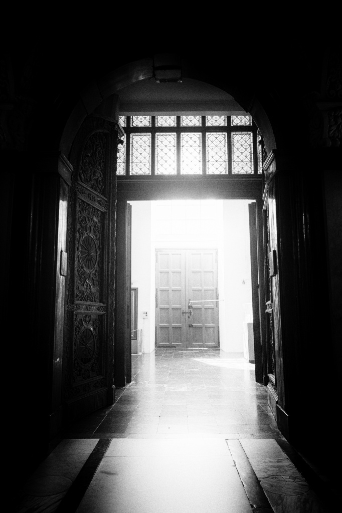 Doorkijkje kerk 2 brugge